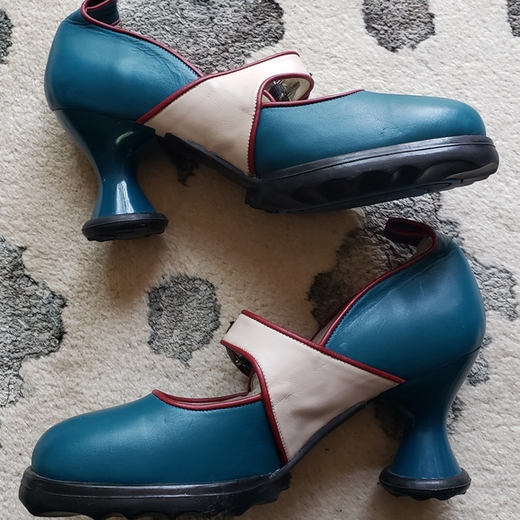 Fluevog Mary Janes Teal and Cream Heels - Picture 3 of 6